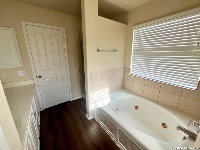 Image 22 of 34 For 803 Anarbor Post