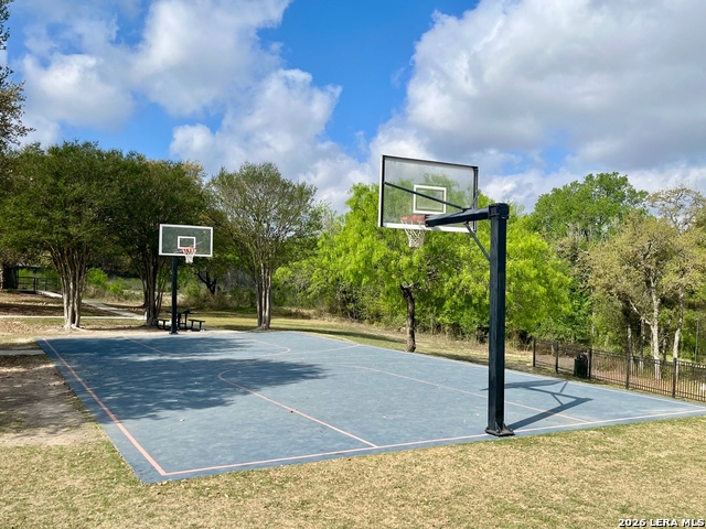 Image 33 of 34 For 803 Anarbor Post