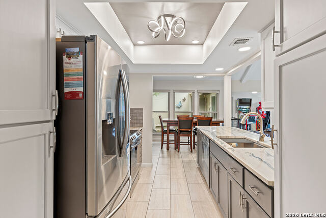 Listing photo id 16 for 7635 Tippit  