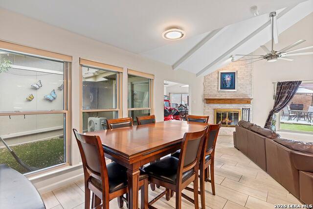 Listing photo id 17 for 7635 Tippit  