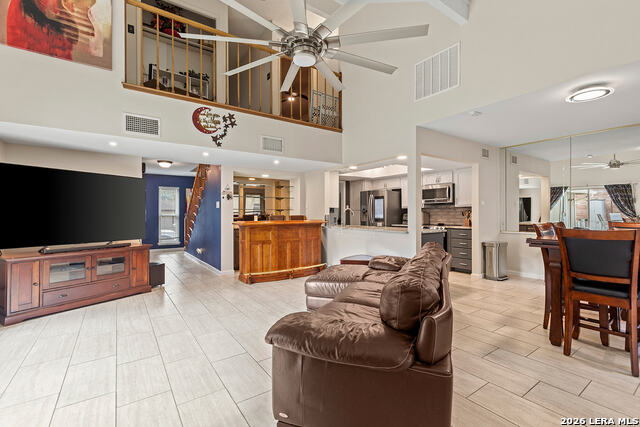 Listing photo id 23 for 7635 Tippit  