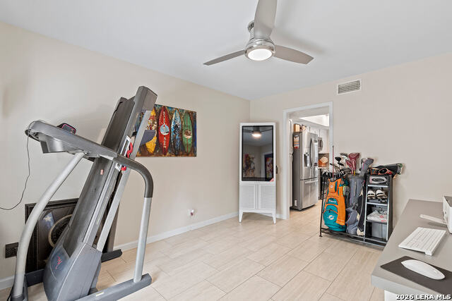 Listing photo id 29 for 7635 Tippit  