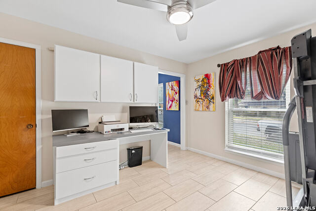 Listing photo id 30 for 7635 Tippit  