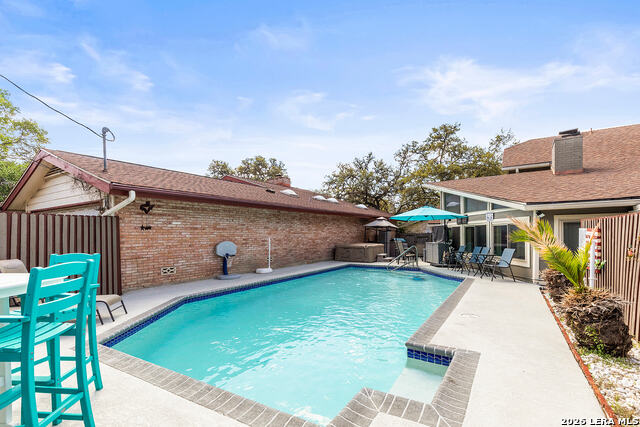 Listing photo id 35 for 7635 Tippit  