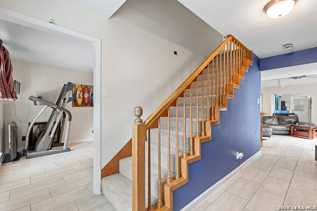 Listing photo id 4 for 7635 Tippit  