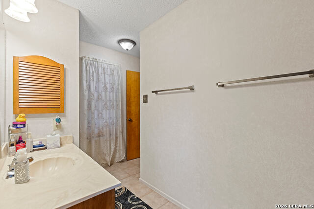 Listing photo id 7 for 7635 Tippit  