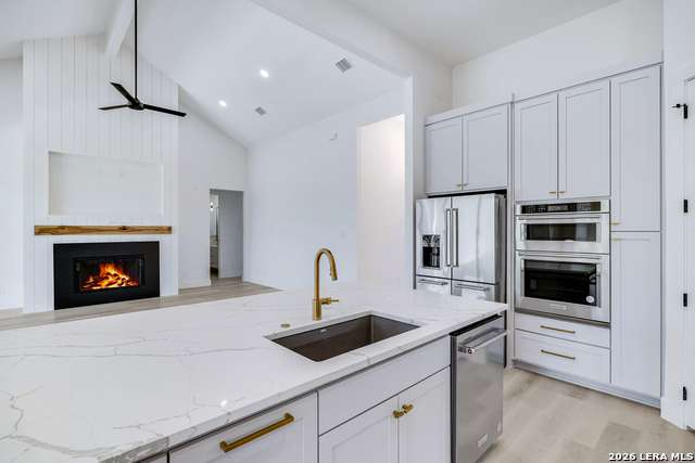 Image 14 of 29 For 486 James  