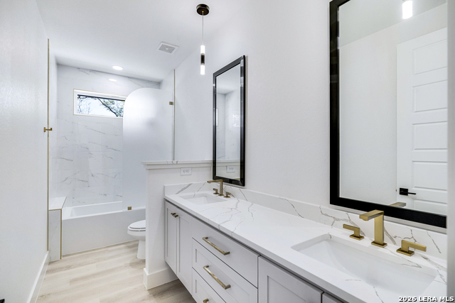 Image 24 of 29 For 486 James  