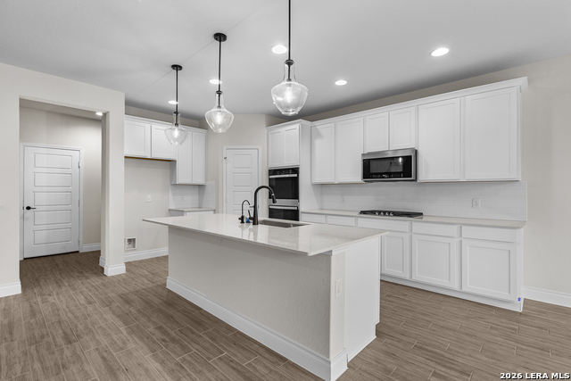 Image 10 of 37 For 4851 Whaler  