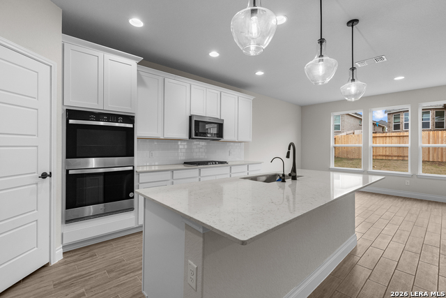 Image 14 of 37 For 4851 Whaler  