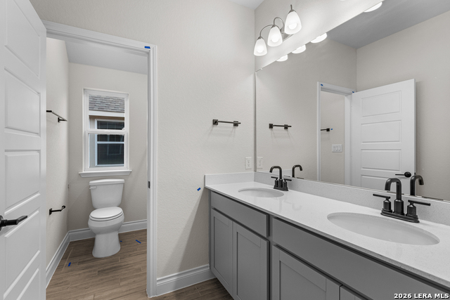 Image 34 of 37 For 4851 Whaler  