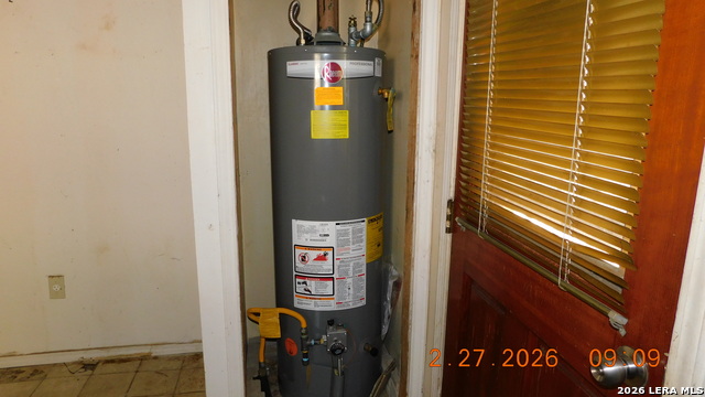 Image 13 of 25 For 912 Theo Ave W