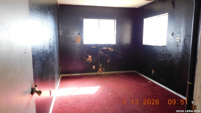 Image 15 of 25 For 912 Theo Ave W