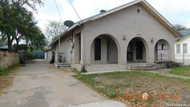 Image 2 of 25 For 912 Theo Ave W