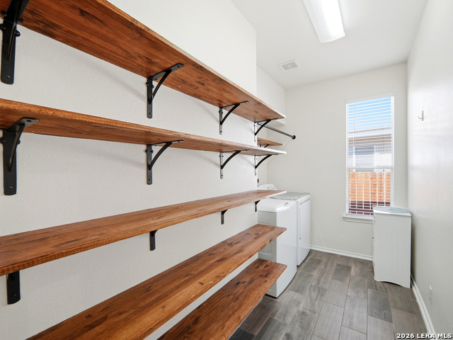 Image 17 of 26 For 5418 Argyle Way