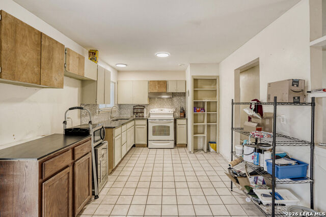 Image 9 of 17 For 6602 Amberwood