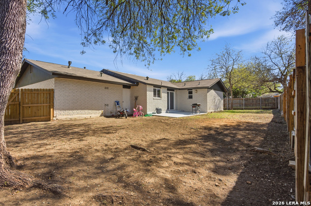 Listing photo id 16 for 12310 Valley Forge Circle