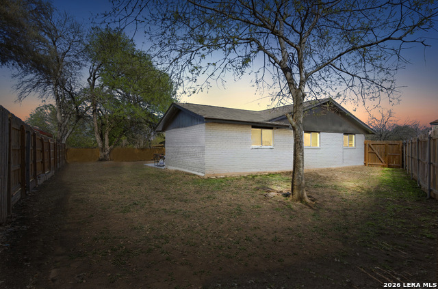 Listing photo id 17 for 12310 Valley Forge Circle