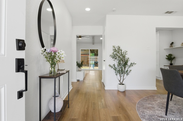 Listing photo id 3 for 12310 Valley Forge Circle