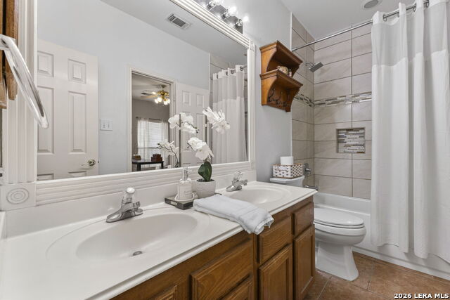 Image 34 of 54 For 13506 Chamber Oaks