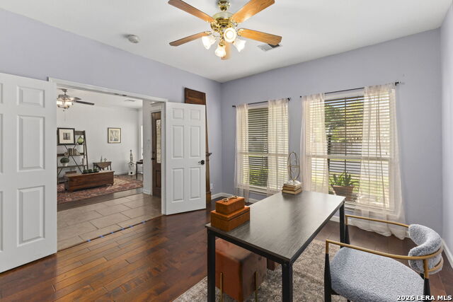 Image 8 of 54 For 13506 Chamber Oaks