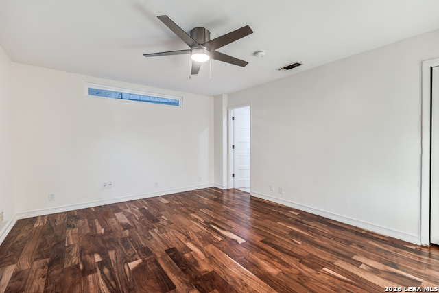 Image 17 of 28 For 12535 Elm Manor