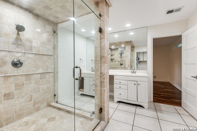 Image 21 of 28 For 12535 Elm Manor