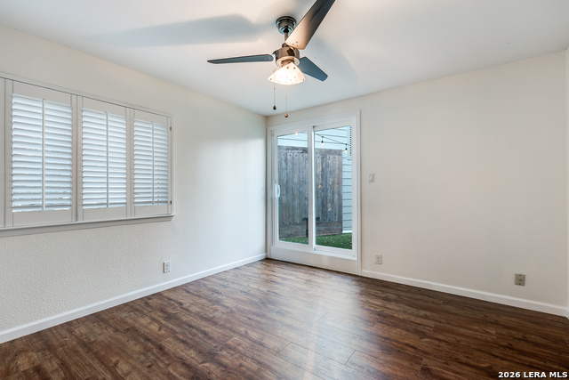 Image 25 of 28 For 12535 Elm Manor