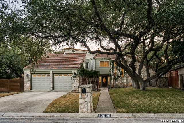 Image 3 of 28 For 12535 Elm Manor