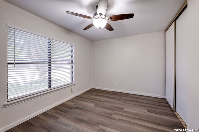 Image 20 of 27 For 5147 Senisa Springs