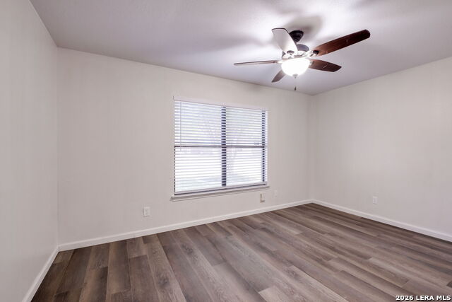 Image 22 of 27 For 5147 Senisa Springs