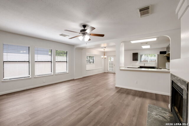 Image 5 of 27 For 5147 Senisa Springs