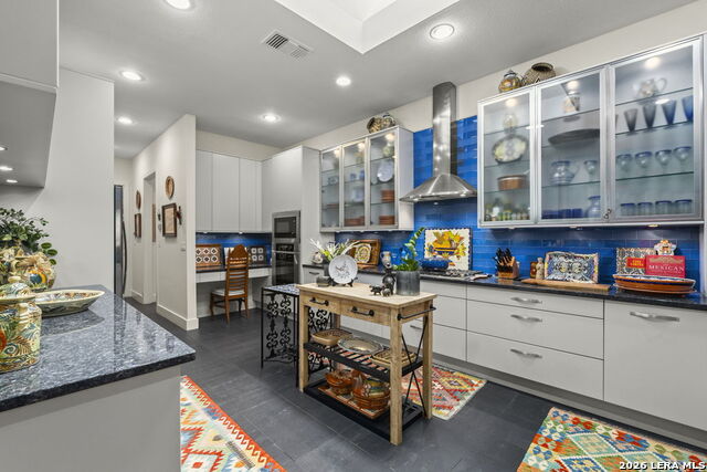 Image 11 of 50 For 101 Bristol Green