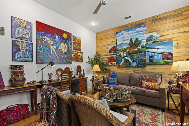 Image 32 of 50 For 101 Bristol Green