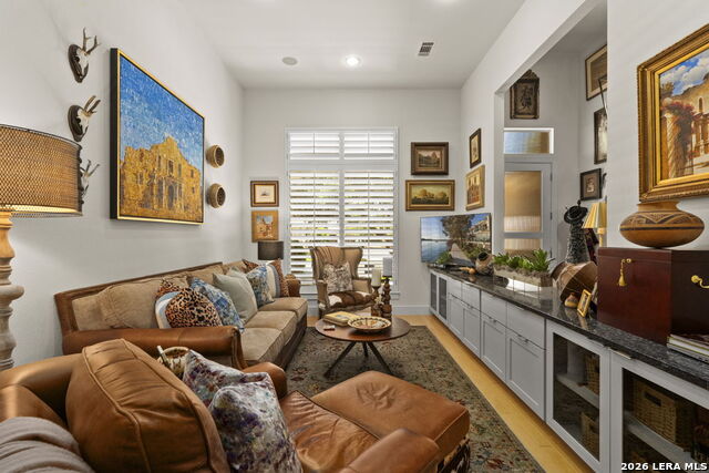 Image 8 of 50 For 101 Bristol Green