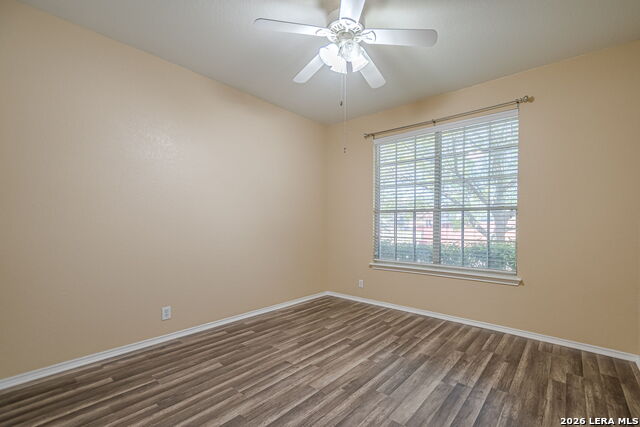 Image 15 of 44 For 762 Andora  