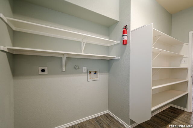 Image 22 of 44 For 762 Andora  