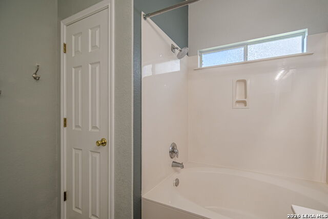 Image 34 of 44 For 762 Andora  