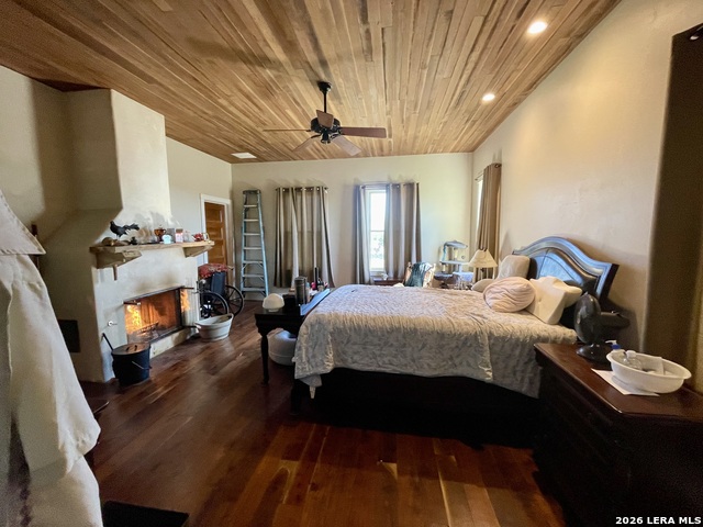 Image 20 of 49 For 1440 Klein Rd W