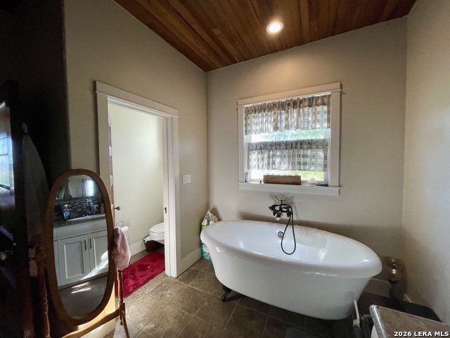 Image 21 of 49 For 1440 Klein Rd W