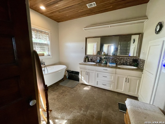 Image 22 of 49 For 1440 Klein Rd W