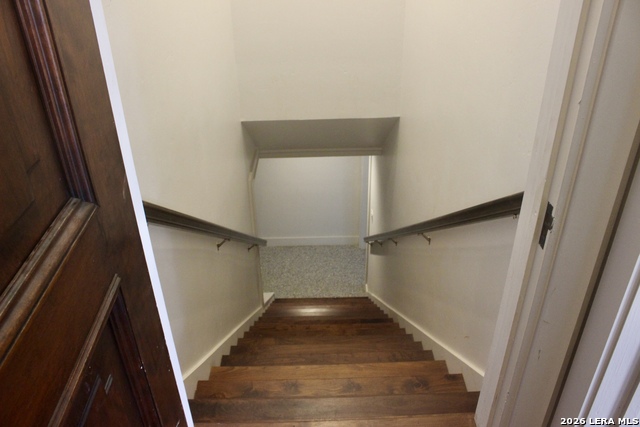 Image 29 of 49 For 1440 Klein Rd W