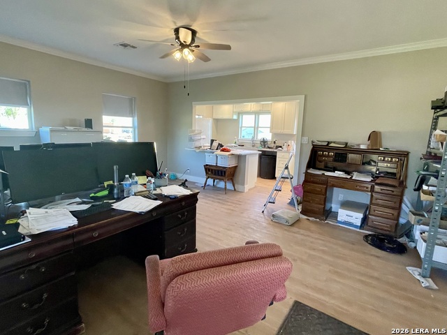 Image 35 of 49 For 1440 Klein Rd W