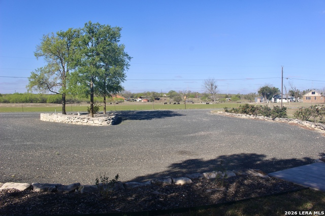 Image 9 of 49 For 1440 Klein Rd W