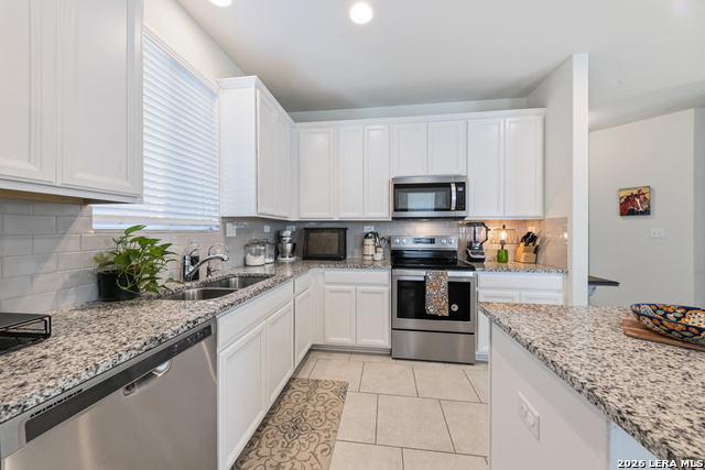 Image 13 of 34 For 314 Kotara Canyon