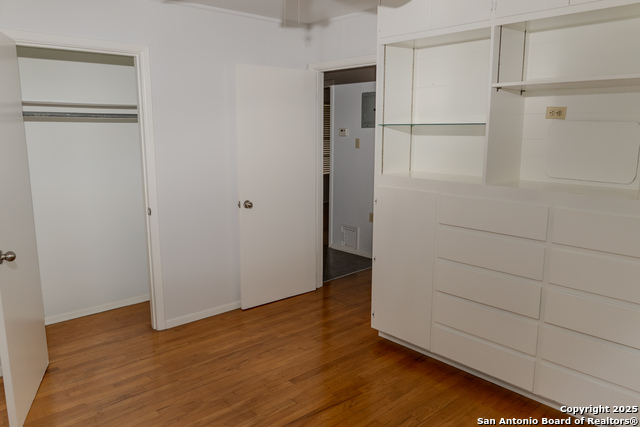 Image 15 of 19 For 4707 Erin  