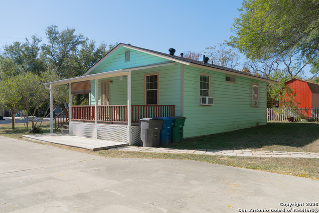 Image 2 of 19 For 4707 Erin  