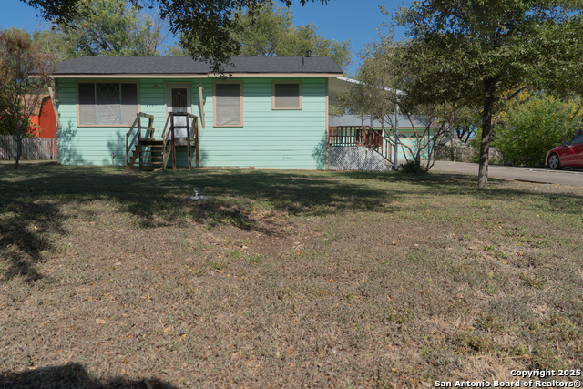 Image 4 of 19 For 4707 Erin  