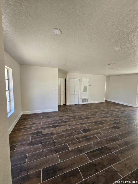 Image 9 of 14 For 3522 Crestmont