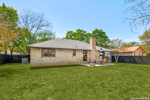 Listing photo id 37 for 14219 Chadbourne